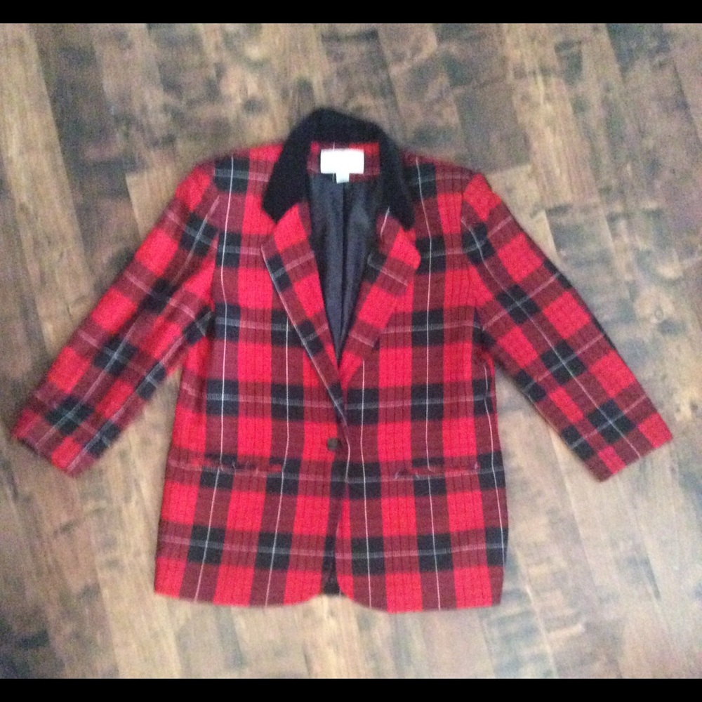 Vintage buffalo plaid black & red  blazer 😎